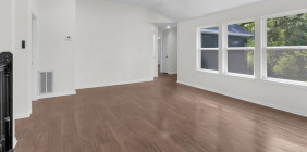 Flooring installation service